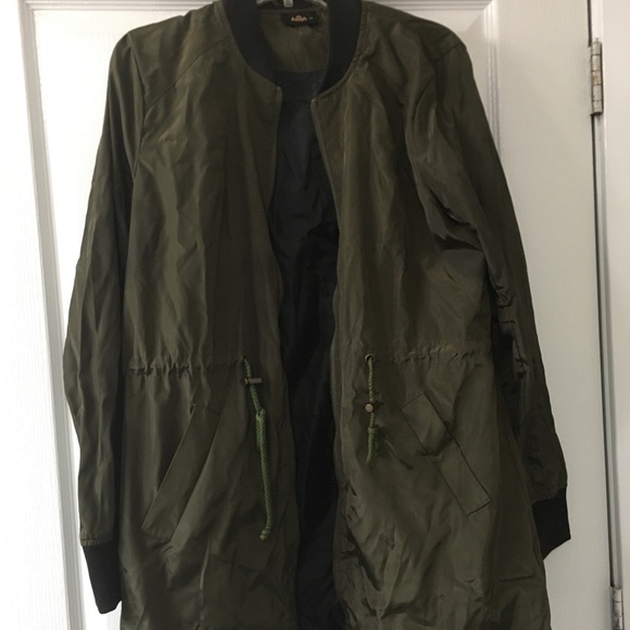 Bomber Jacket - Picture 2 of 3